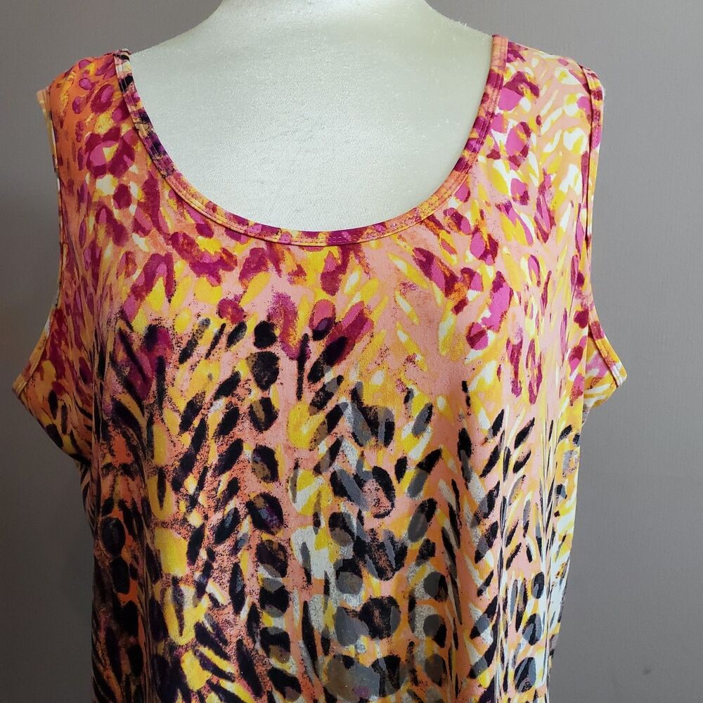 Clear Sky Tank Top Sleeveless Blouse 2X Floral Black Pink Red Stretch Knit V Bac